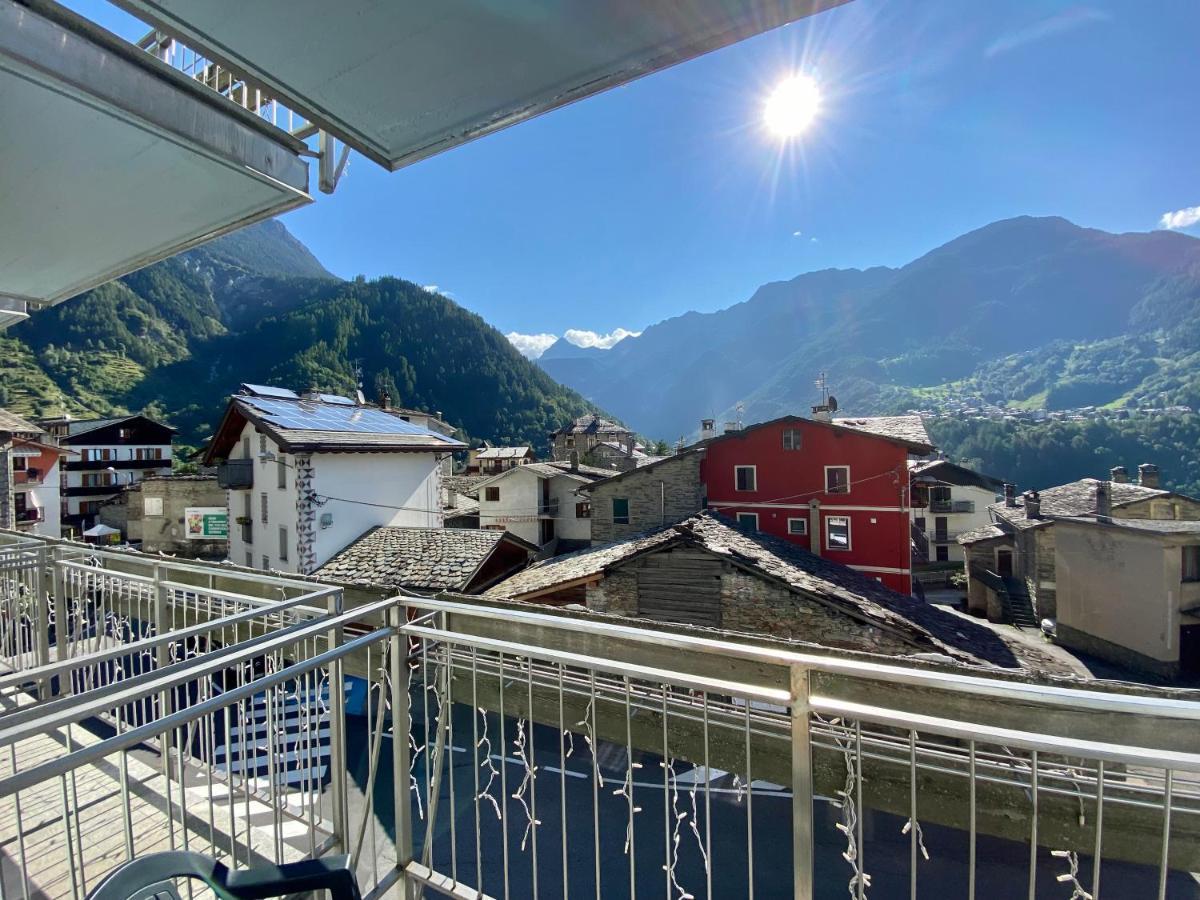 Residence Pizzo Scalino Chiesa in Valmalenco Kültér fotó