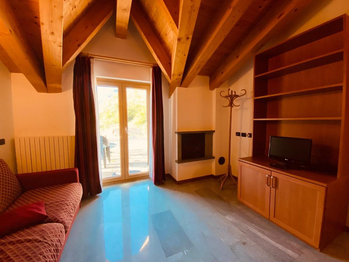Residence Pizzo Scalino Chiesa in Valmalenco Kültér fotó