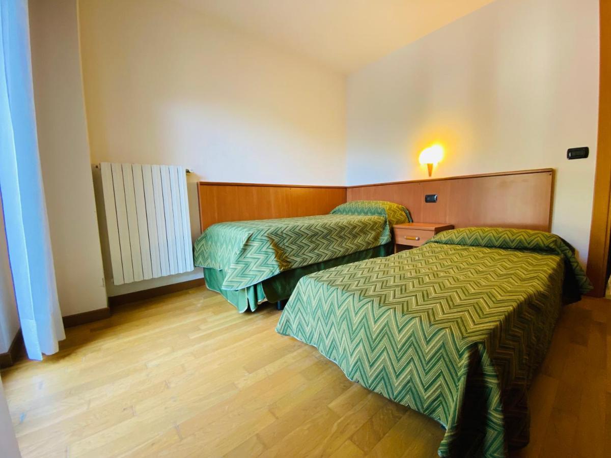 Residence Pizzo Scalino Chiesa in Valmalenco Kültér fotó