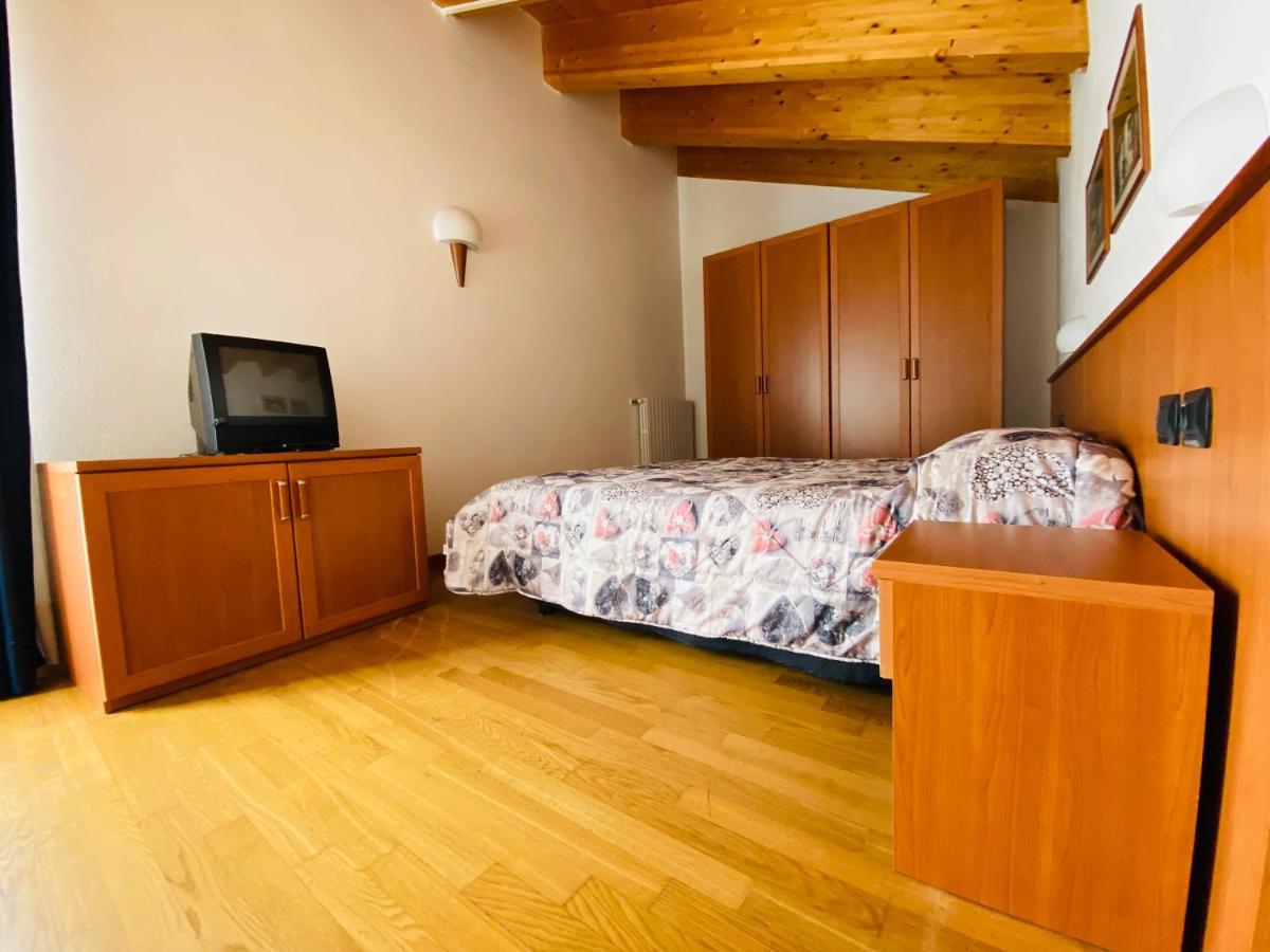 Residence Pizzo Scalino Chiesa in Valmalenco Kültér fotó